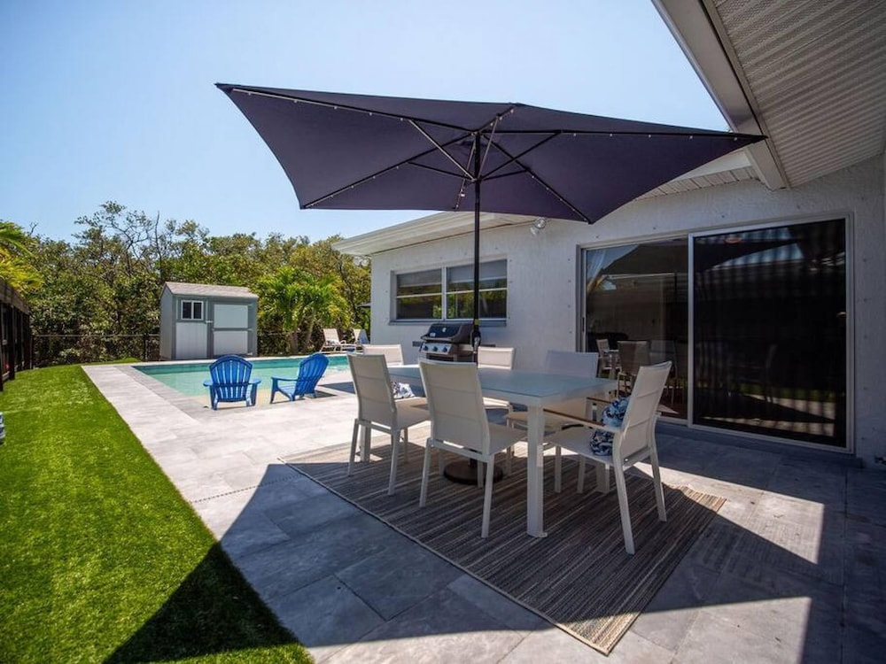 Steps to Beach Heated Pool