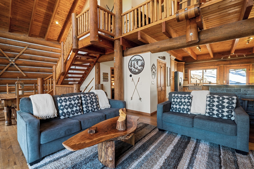Grinhart Cabin view 5