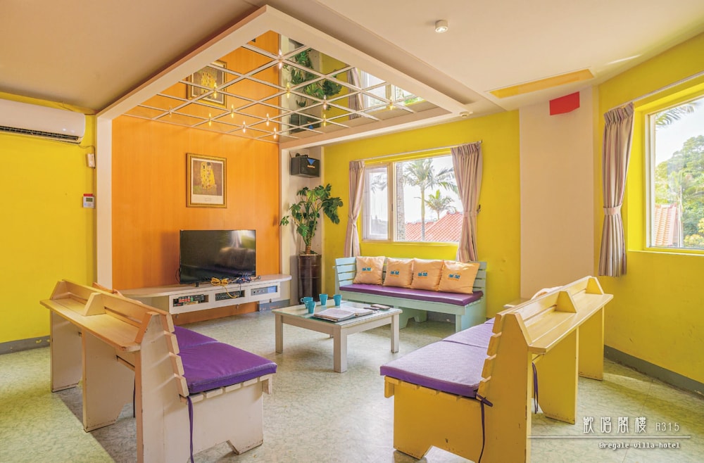 Regale Villa Hotel