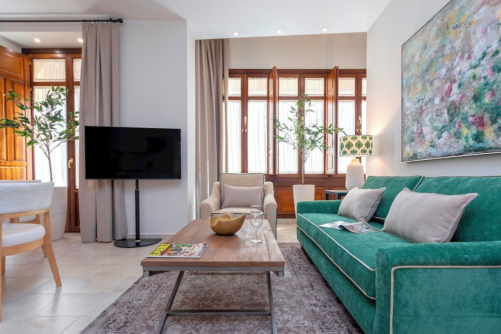 Unique Apt. With Balcony Cordoba. Templo Romano