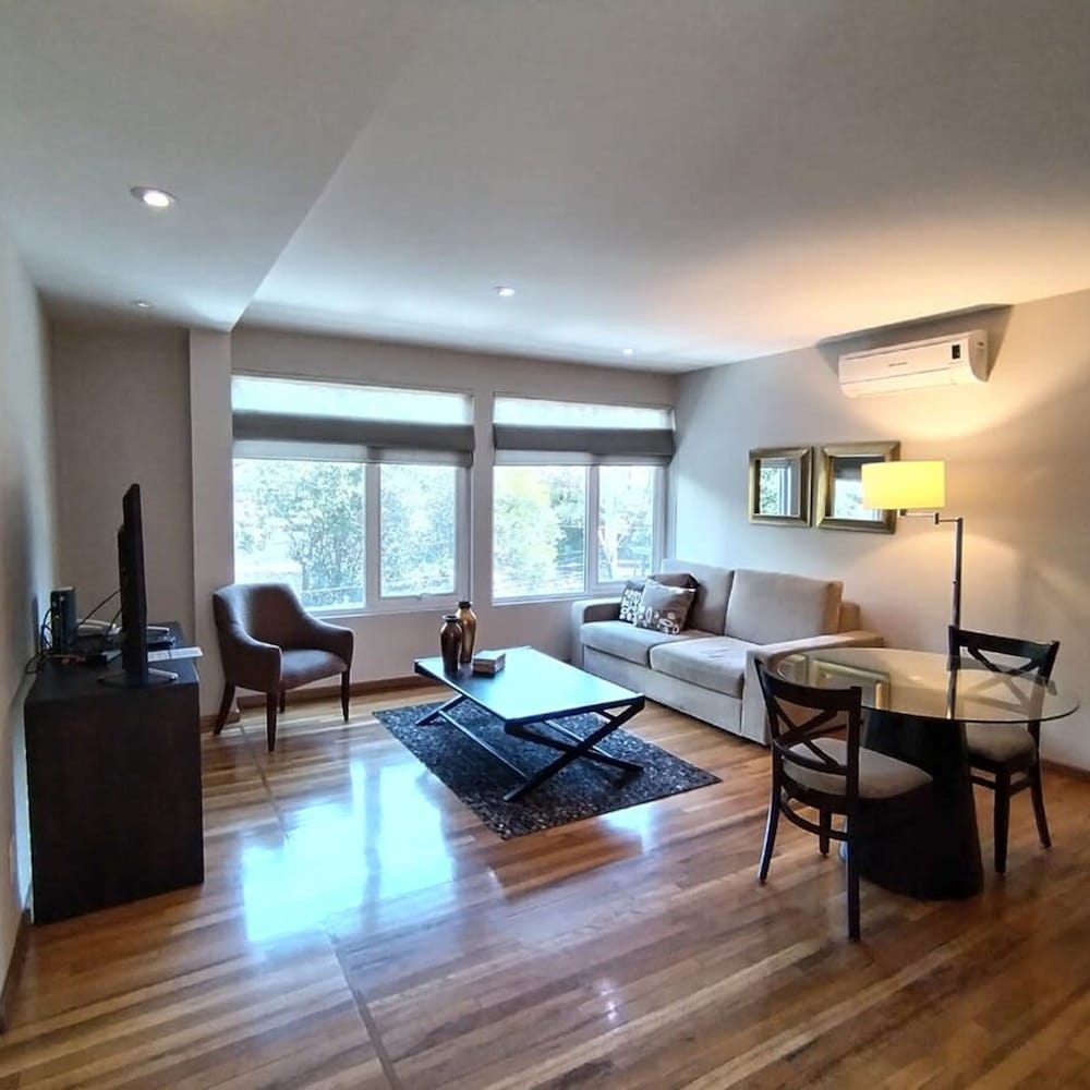 Arquimedes Light I Chic 1BR in Polanco — Mexico City