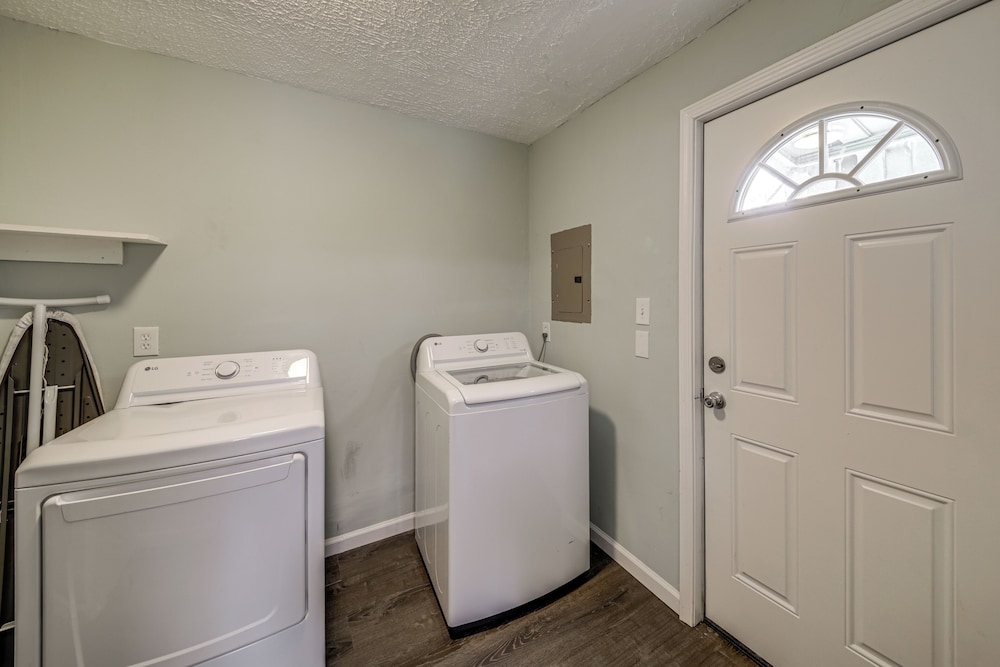 2 Mi to Motor Speedway! Indy Home w/ Fenced Yards