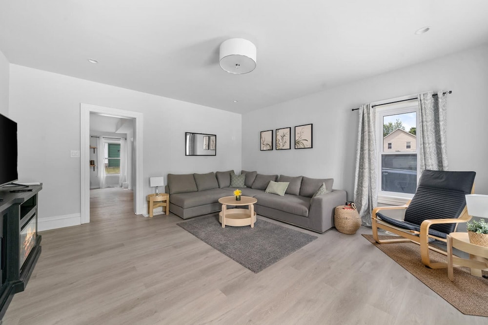 Welcome to Margaritas on Main - Image 5