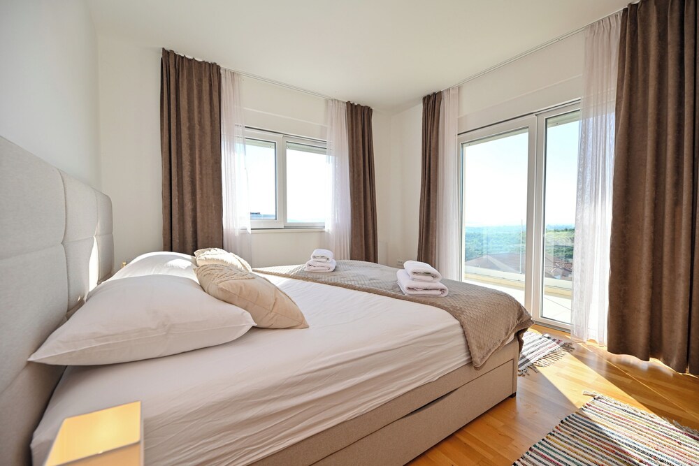 Villa Via view 3