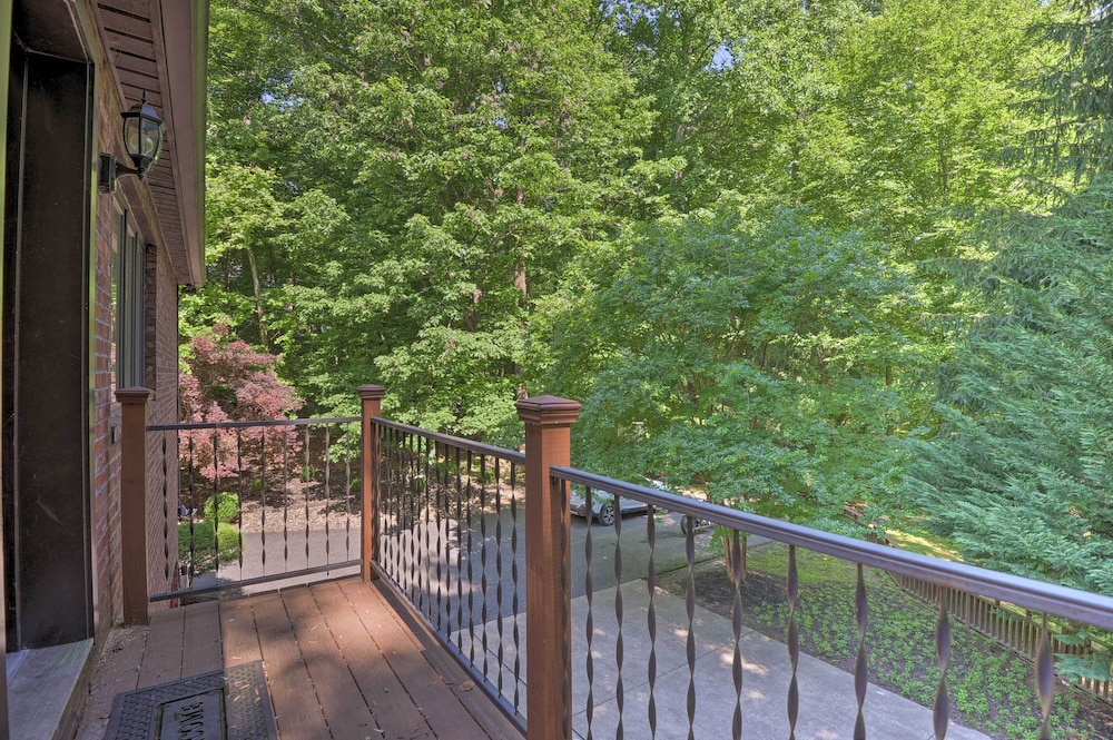 Quiet Getaway w/ Deck: 18 Mi to Downtown Baltimore