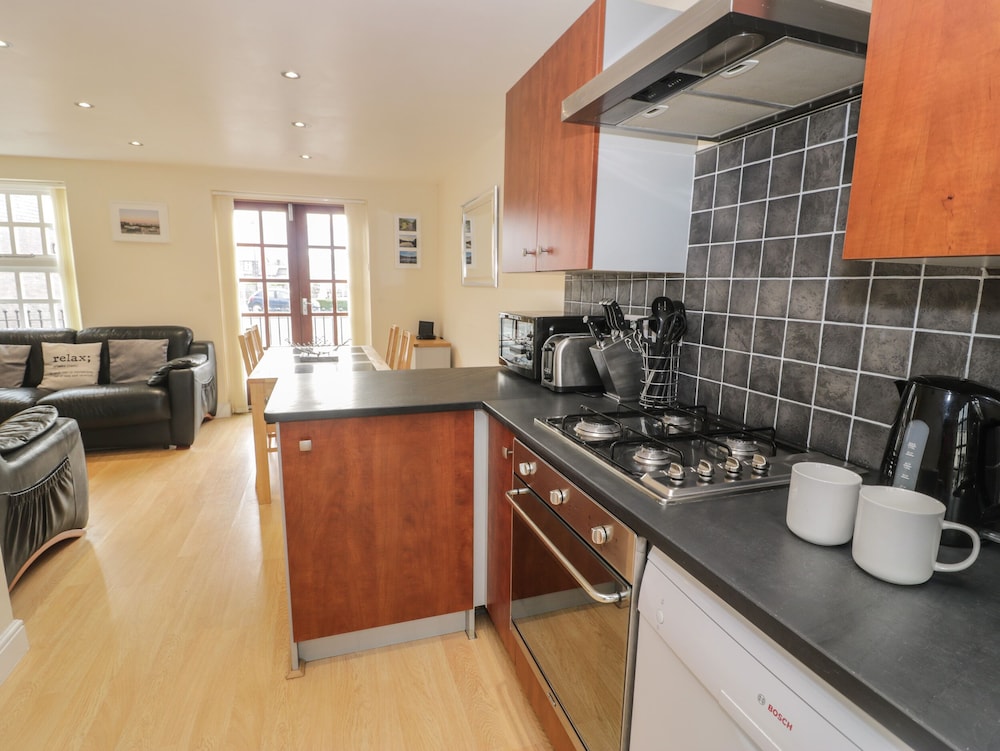 Whistle Stop Apartment