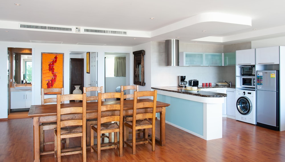 Kata Ocean View Residences