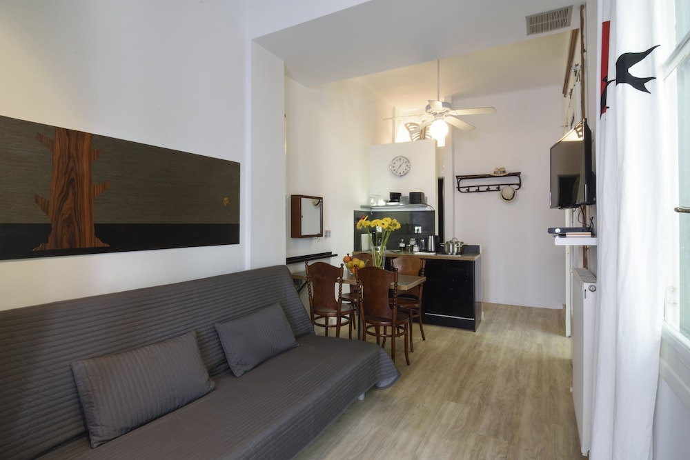 Athens Green Apartments