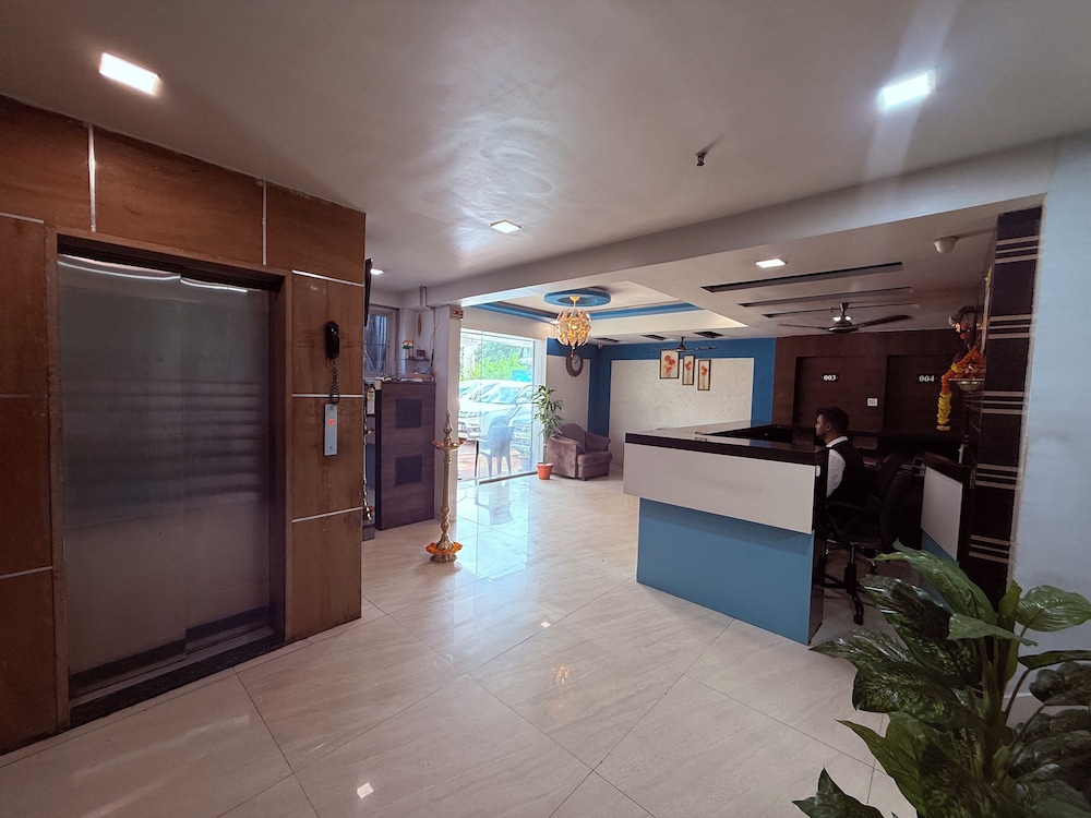 Hotel Arya Residency Rabale