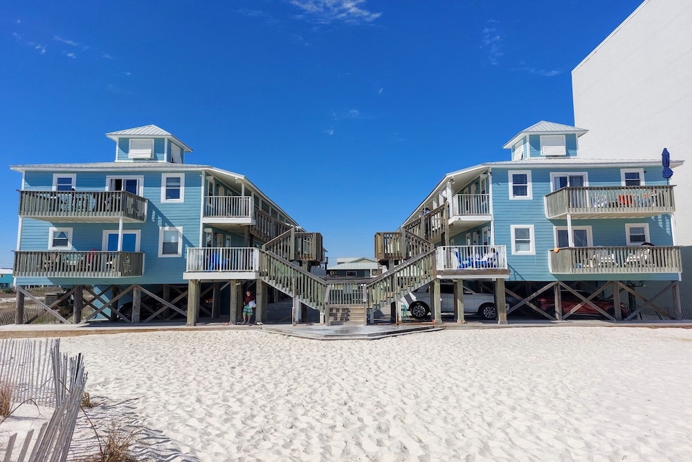 Sunrise Ge 104 2 Bedroom Condo by RedAwning