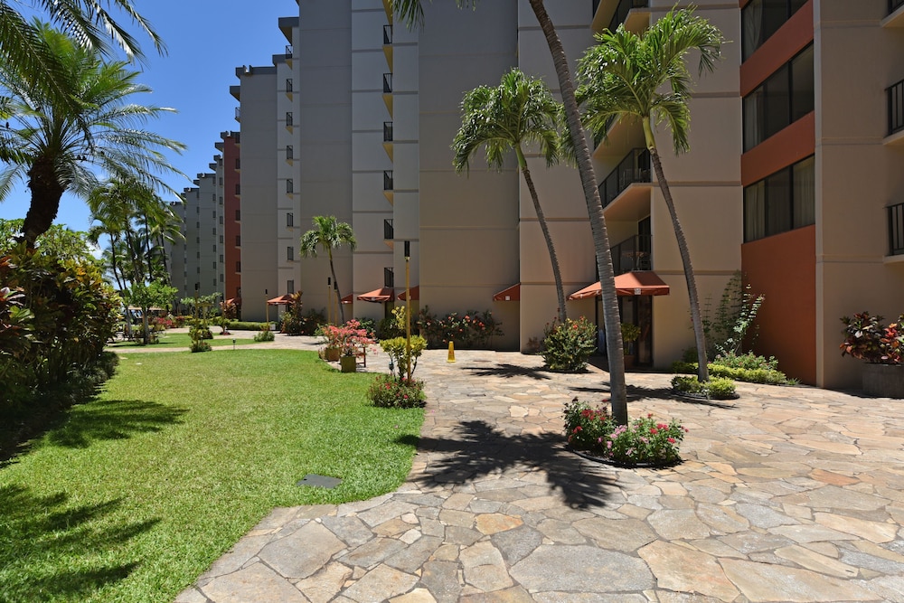 Kaanapali Shores #160 2 Bedroom Condo by RedAwning