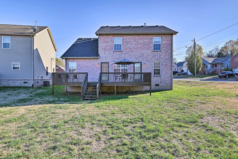 Charming Nashville Home ~ 6 Mi to Downtown! view 2