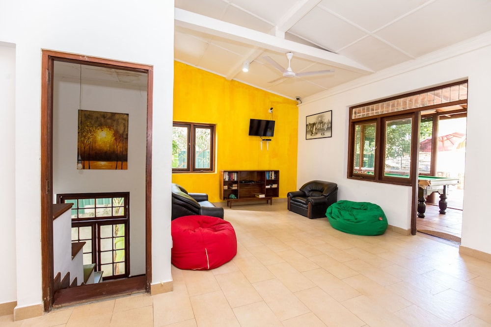 Backpacker Villas