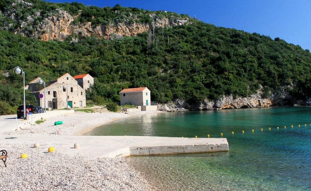 Villa Ro-Ela