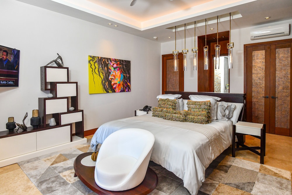 Oceans 8 Villa at the Tryall Club