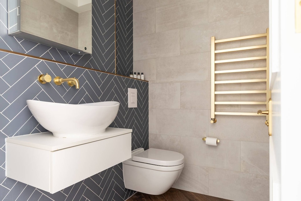 Westbourne Park Road Xviii by Onefinestay