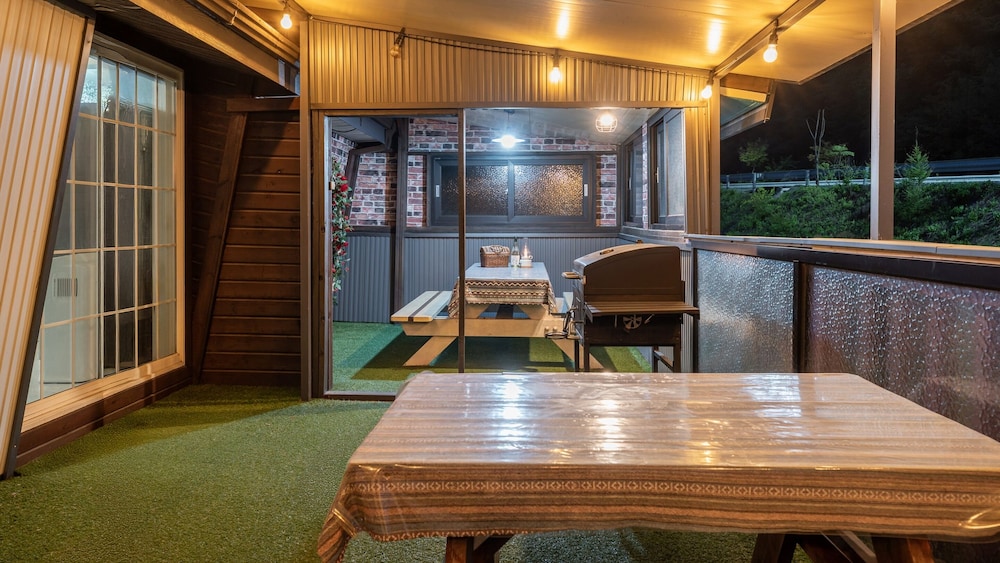 Hongcheon Lucky Dog Pension