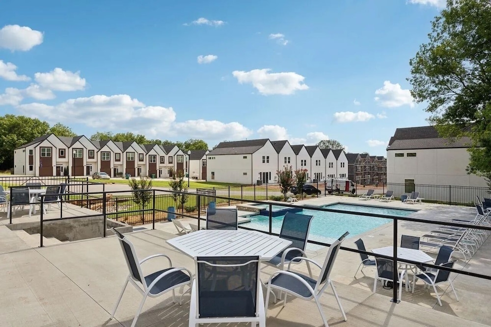 Landing Furnished Apartments Tulsa - Creek County