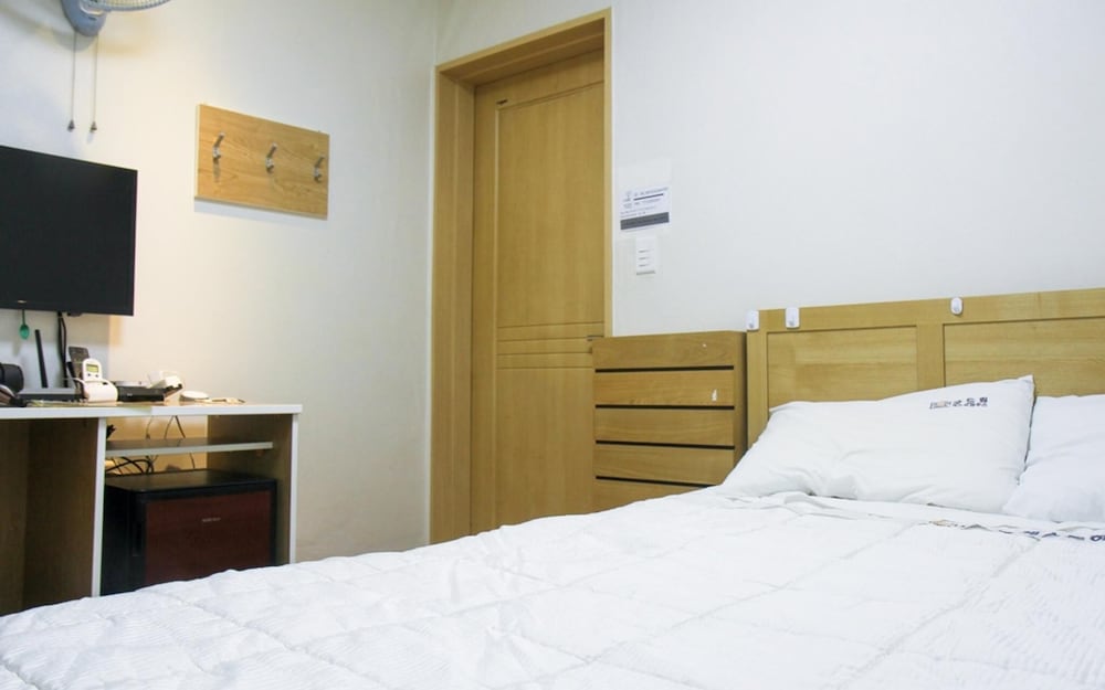 Gyeongju Good Dream Guest House view 2