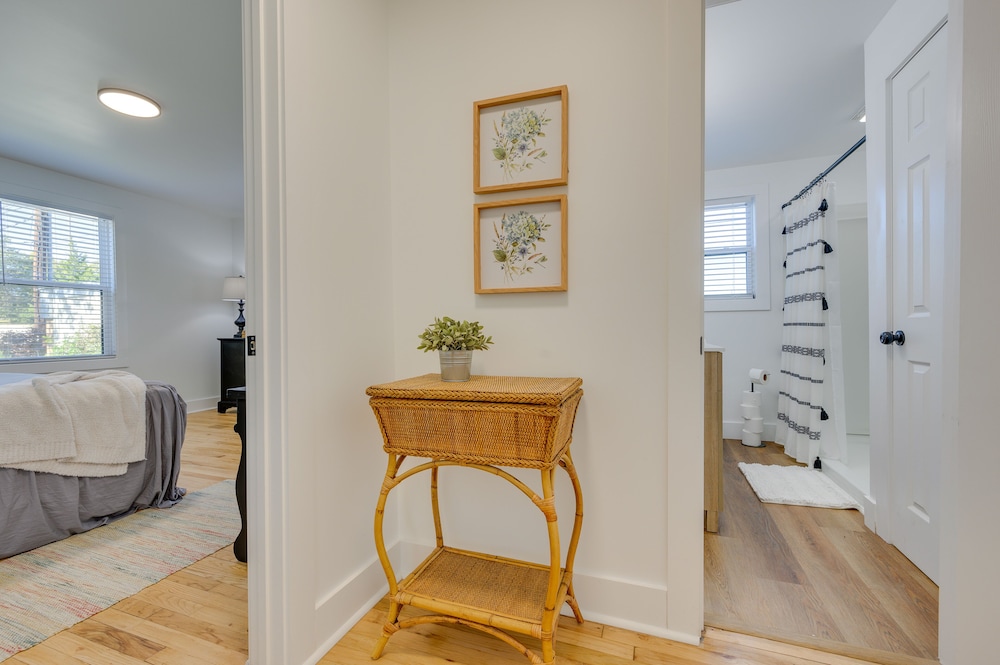 Walkable Milledgeville Cottage Near Andalusia Farm
