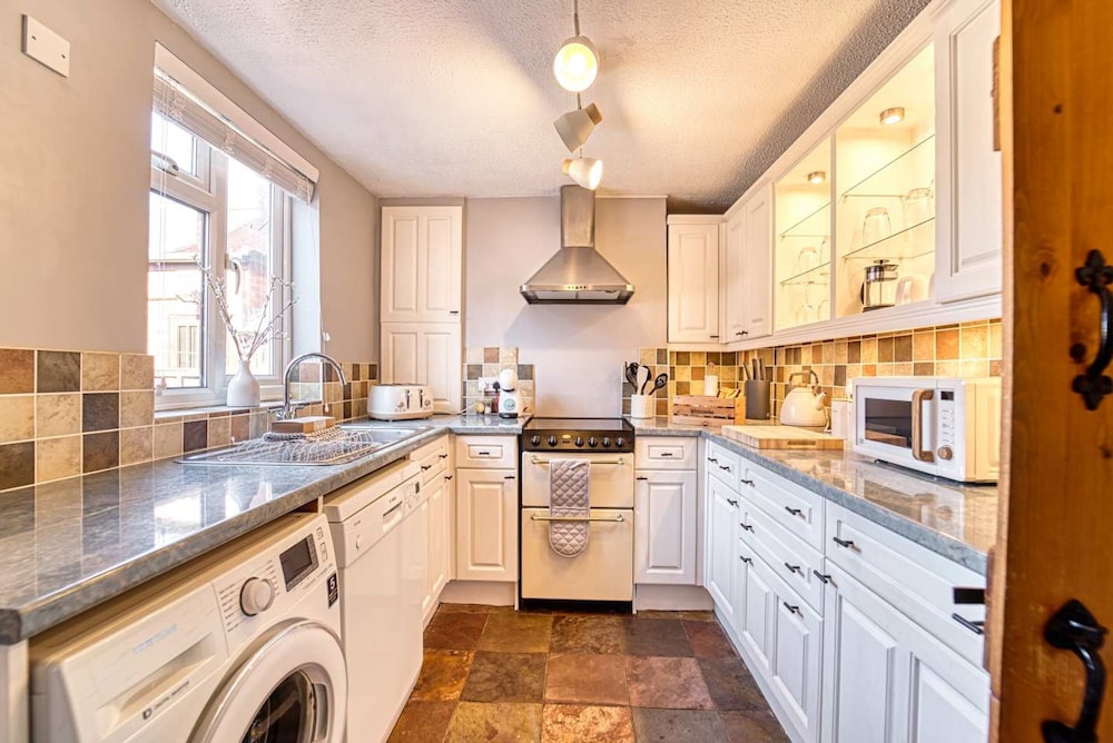 Host Stay London Road Cottage