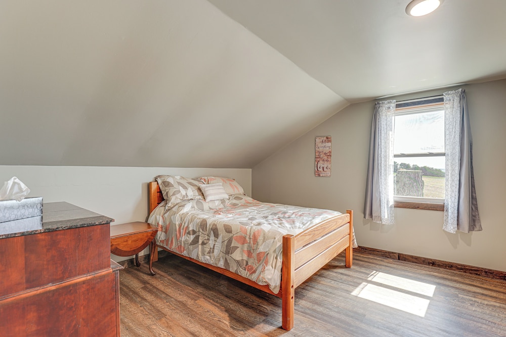 Wellsboro Farmhouse w/ Grill & Fire Pit! view 3