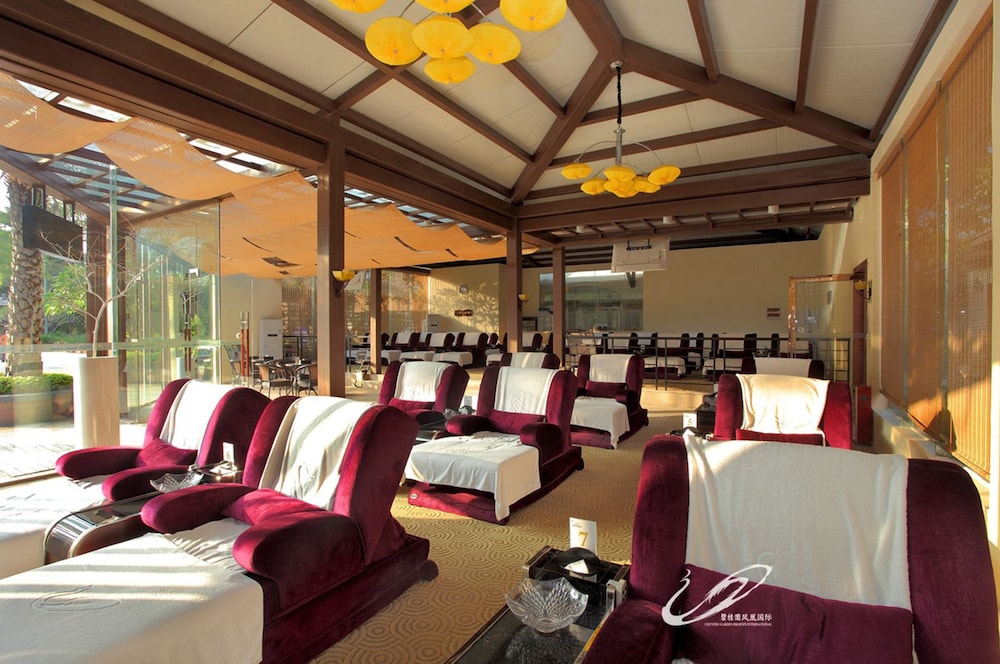 Country Garden Holiday Hot Spring Hotel Fogang