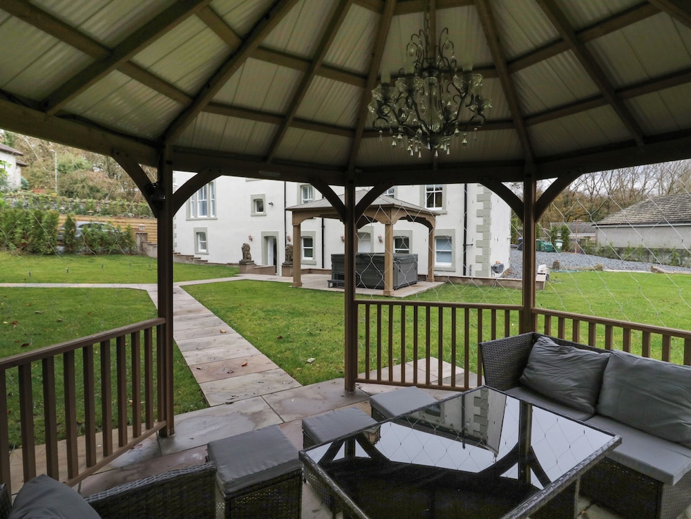 Beechgrove Manor
