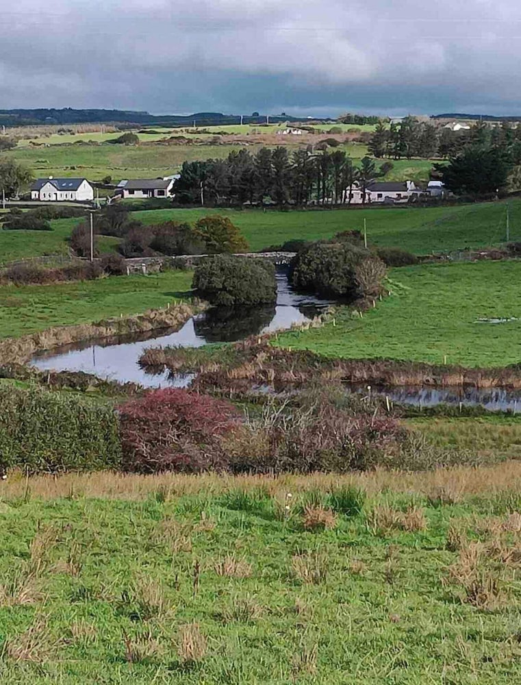Rose Cottage in Ennistymon - Near Cliffs of Moher view 5