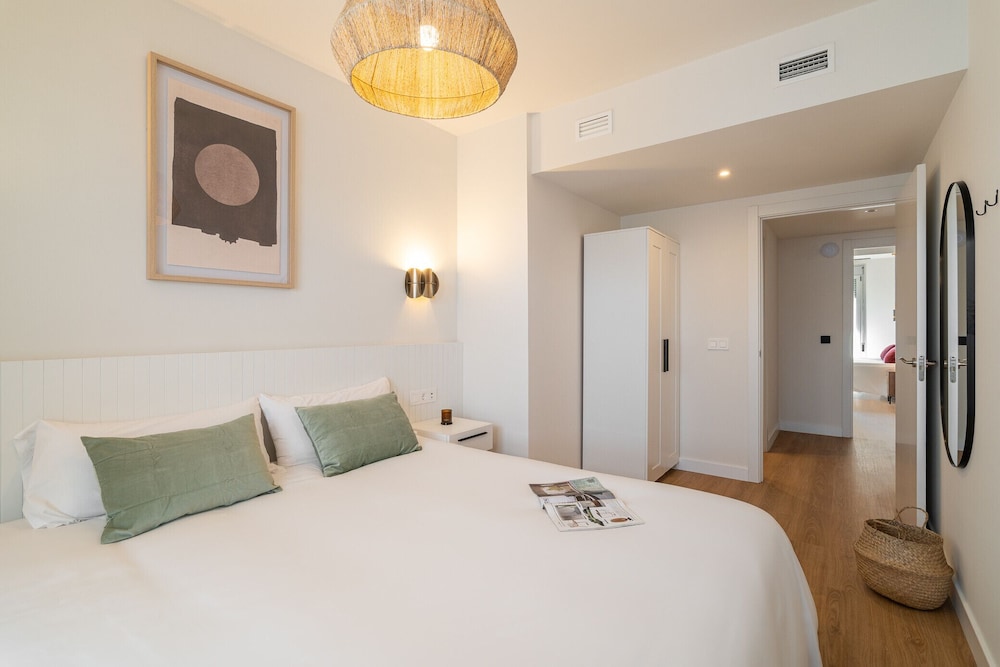 Port Forum Apartments By Olala Homes