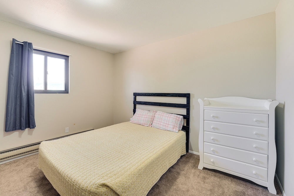 Family Fun: Mountain-view Home in Fort Garland!
