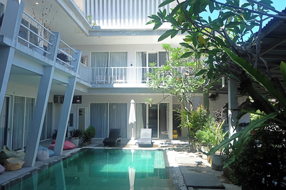 Pom Pom's Bali Apartments