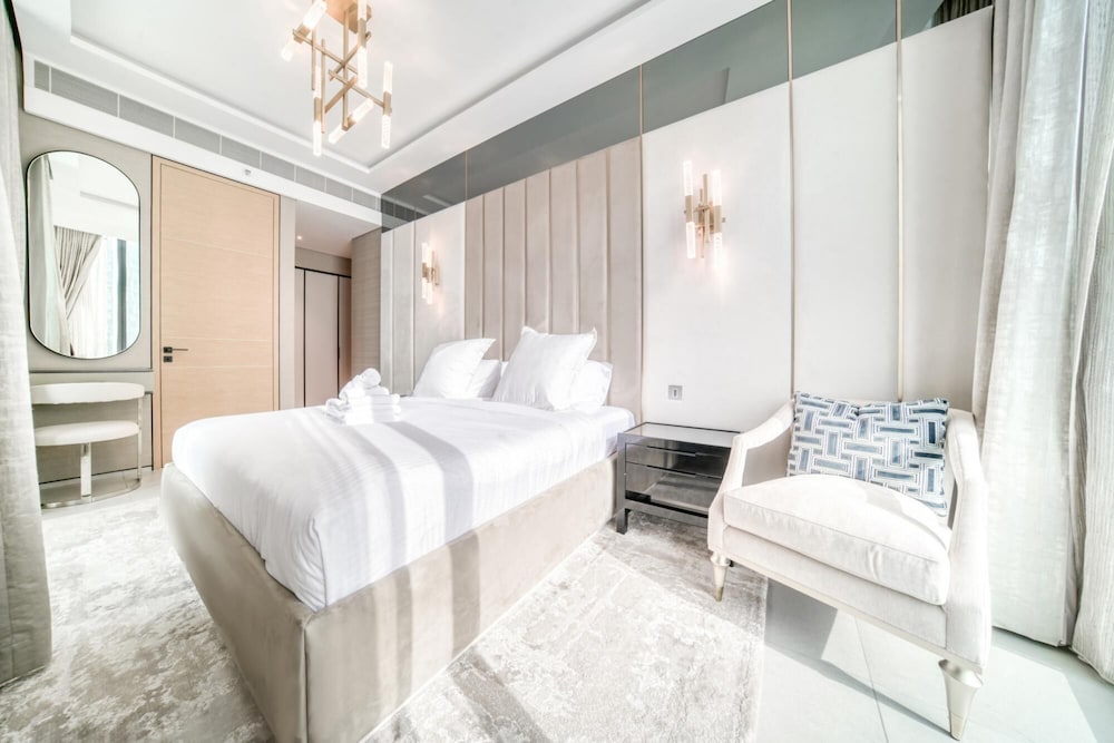 Picturesque Balcony and Beach Haven at Address JBR
