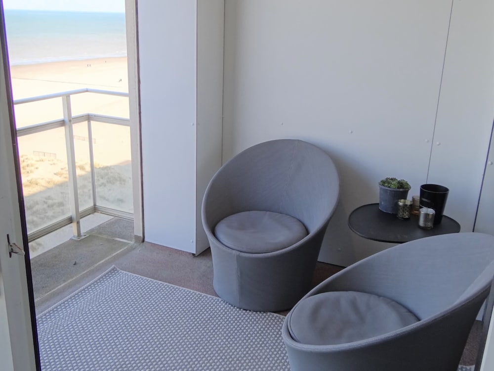 Apartment Nieuwpoort Near Sandy Beach