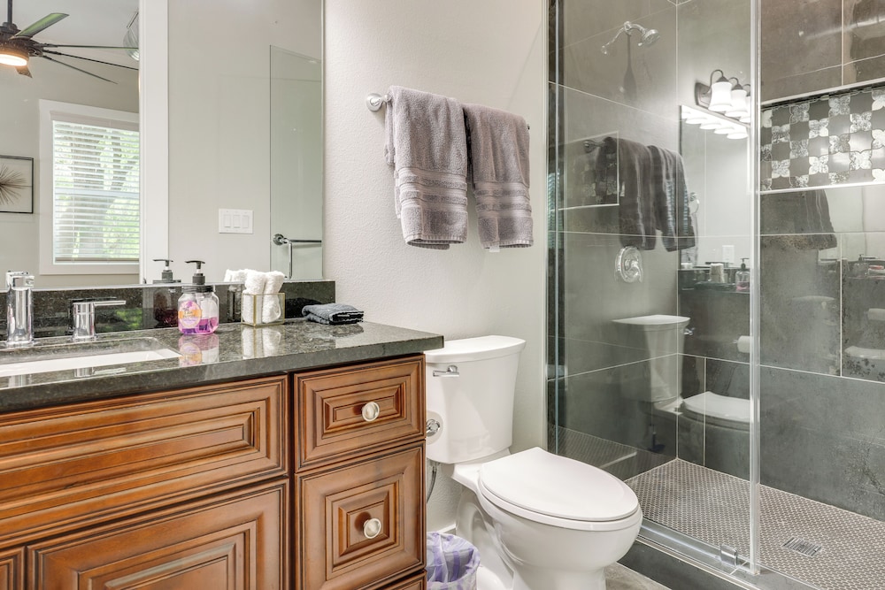 2 Mi to Dtwn San Marcos: Spacious Home w/ Yard!