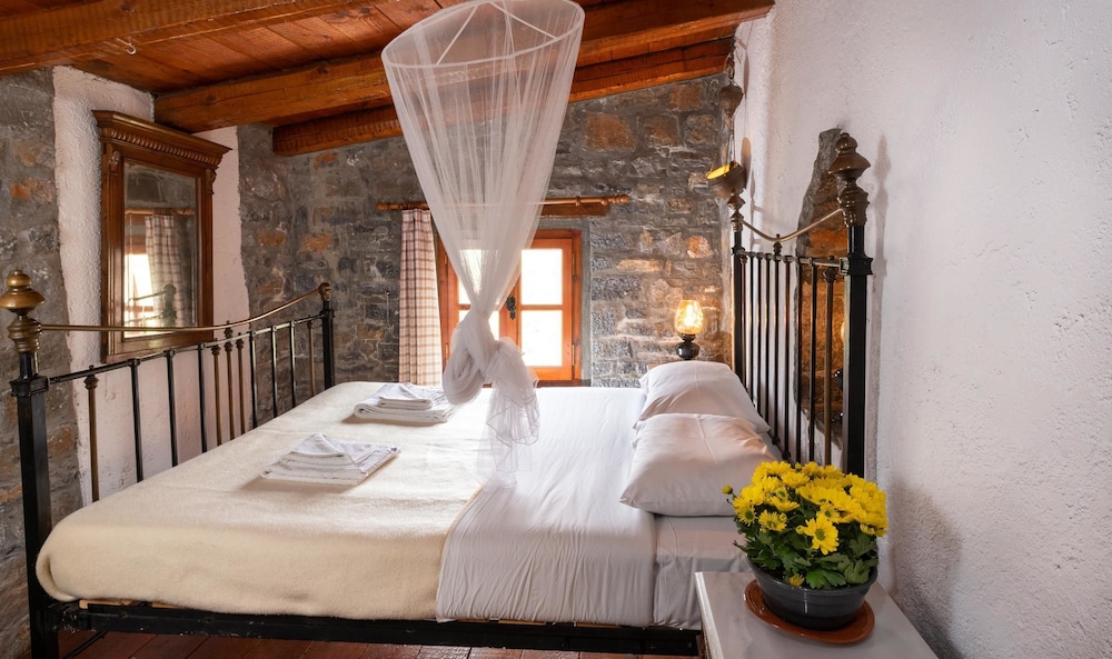 Traditional Homes of Crete photo 2