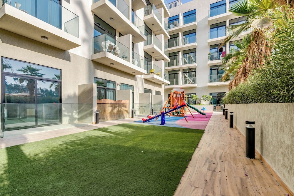 GLOBALSTAY. The Elysee III Apartments