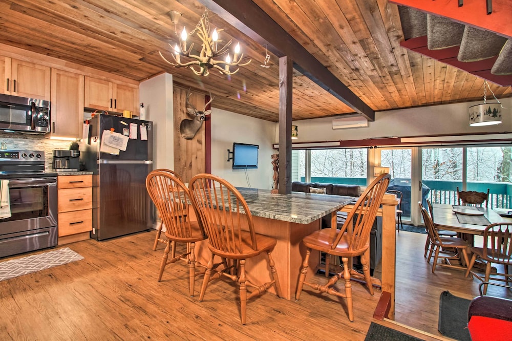 Ludlow Vacations - Ludlow Vacation Rental - Steps to Ski Lift! - Property Image 27