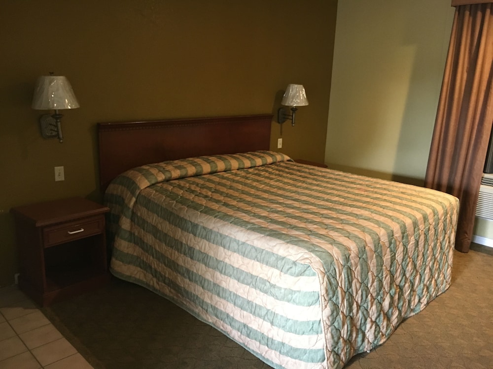 Bellflower Travel Inn
