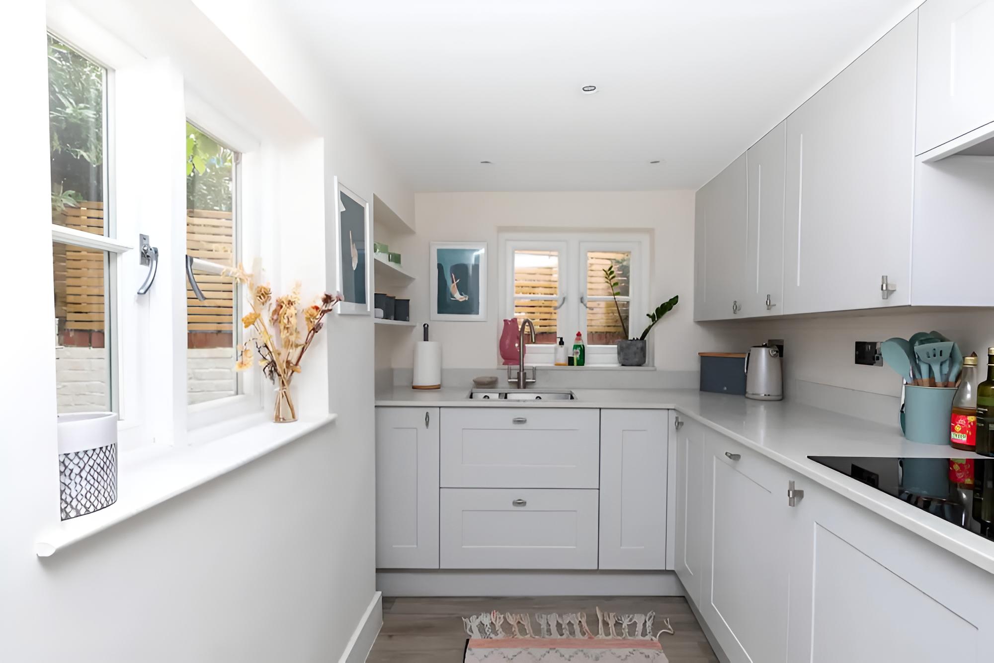 Vibrant 1BD Home With Outdoor Patio - Hammersmith!