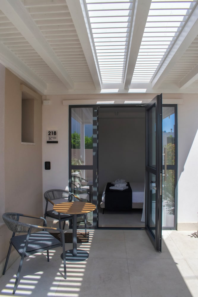 Kalinifta Rooms Luxury Style