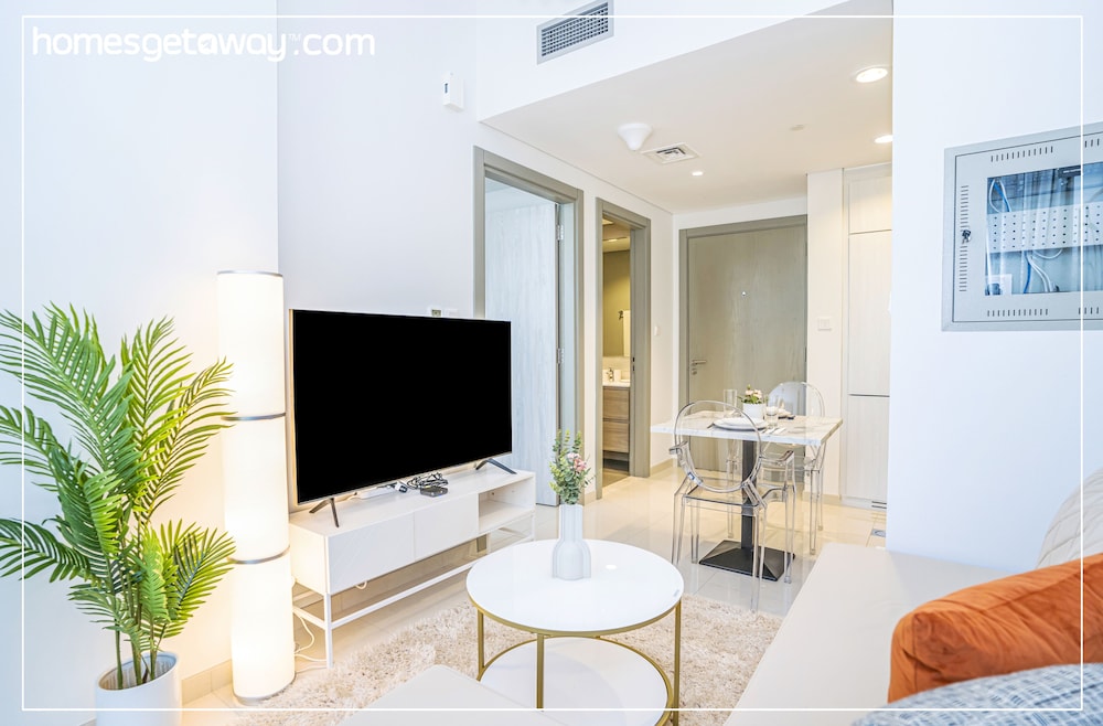 HomesGetaway - Cozy 1BR in Zada Tower