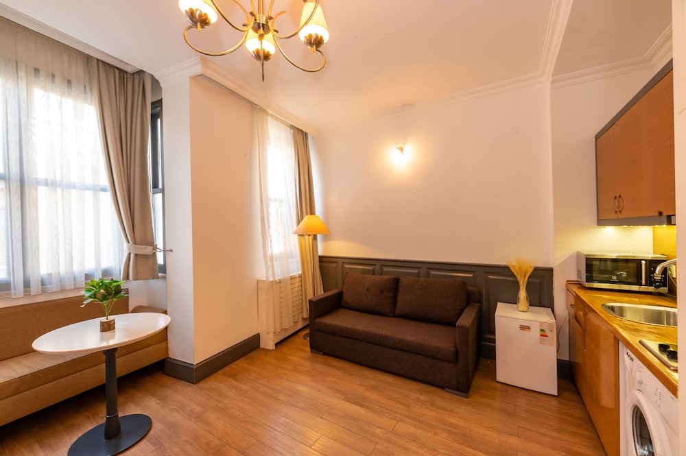 Pera Line Cihangir Hotel - Image 10