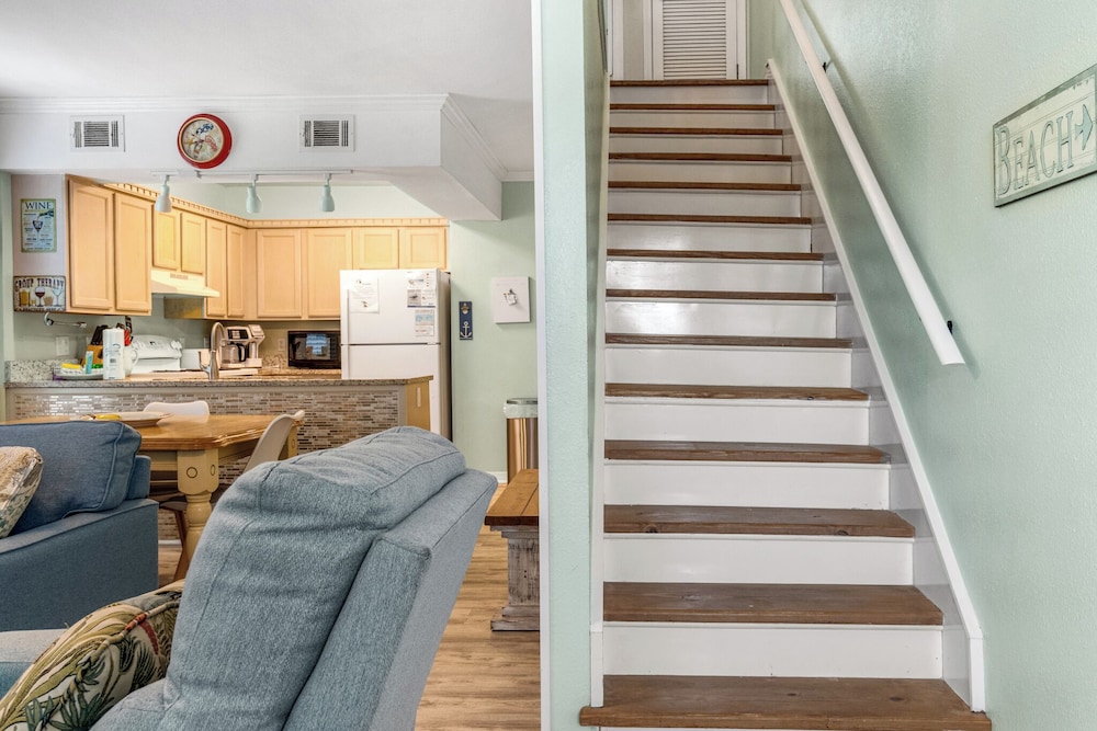Beach Bum by Southern Vacation Rentals