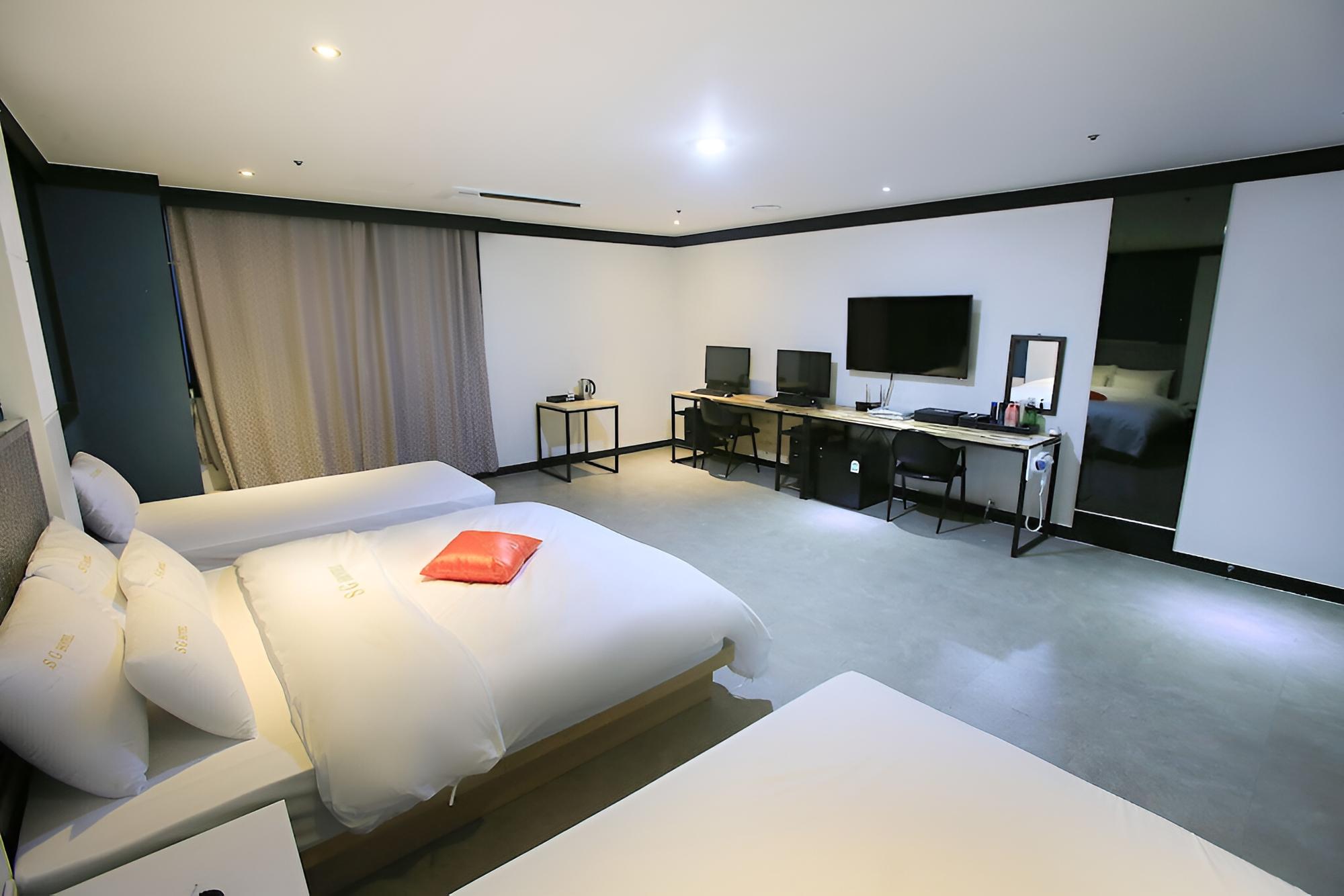 Suwon Yeongtong SG Hotel view 3