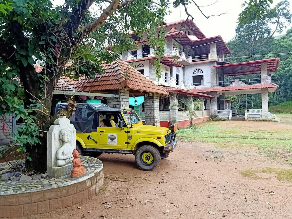 Valley Dew Village Stay