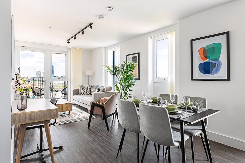 Stylish West London Apartment