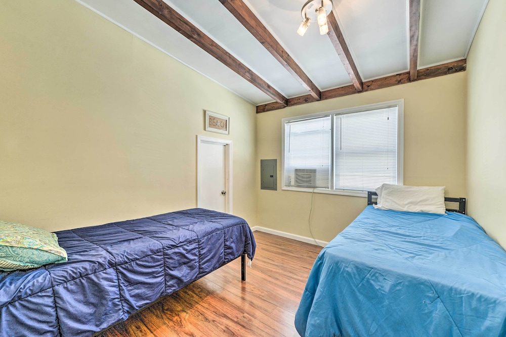 Sea Isle City Apartment, Close to Beaches! view 5