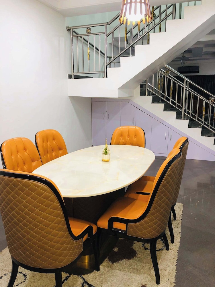 Auxano Apartment