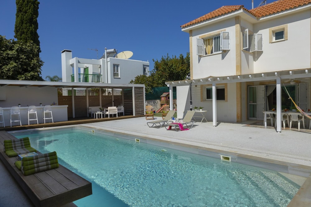 Protaras Villa Nefeli 4